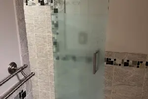 Glass Specialty WLC installs Residential Glass in Bushnell IL, such as shower doors